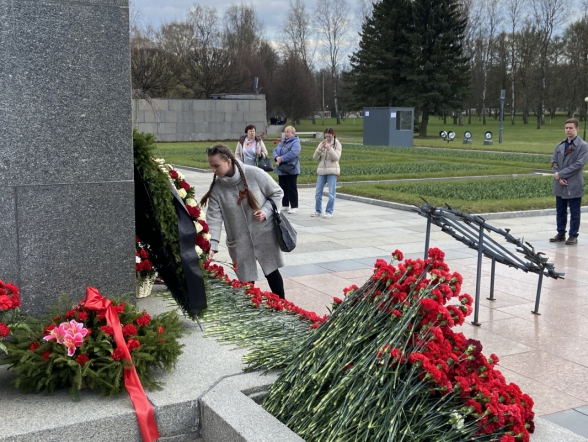 Студенты СПбГПМУ присоединились к акции «Памяти павших будьте достойны!» 10