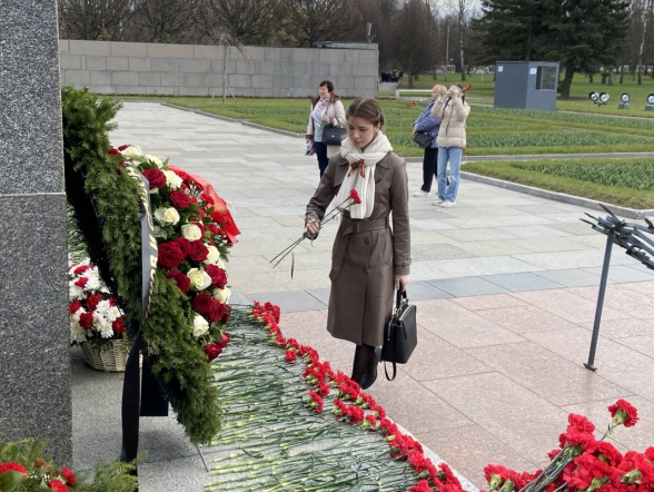 Студенты СПбГПМУ присоединились к акции «Памяти павших будьте достойны!» 11