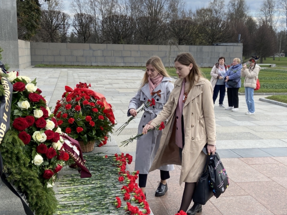 Студенты СПбГПМУ присоединились к акции «Памяти павших будьте достойны!» 16