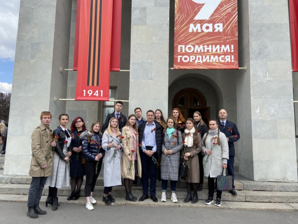 Студенты СПбГПМУ присоединились к акции «Памяти павших будьте достойны!» 20