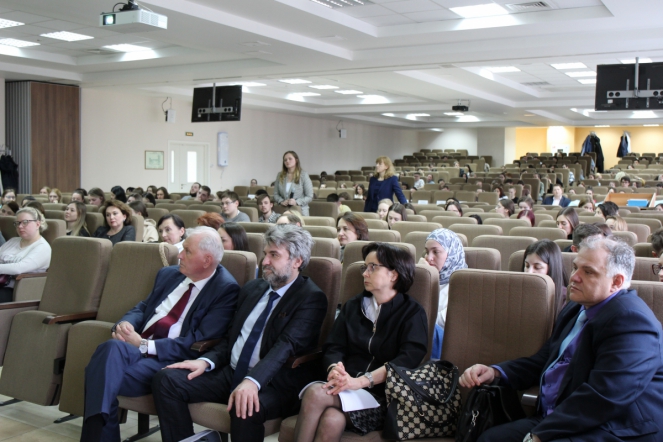 Студенты Педиатрического университета встретились с Дмитрием Лисовцом 14