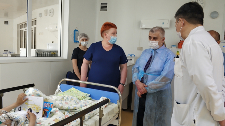 Педиатрический университет забирает на лечение пациента из Бурятии 1