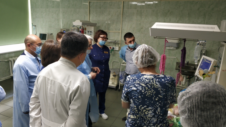 Педиатрический университет забирает на лечение пациента из Бурятии 14