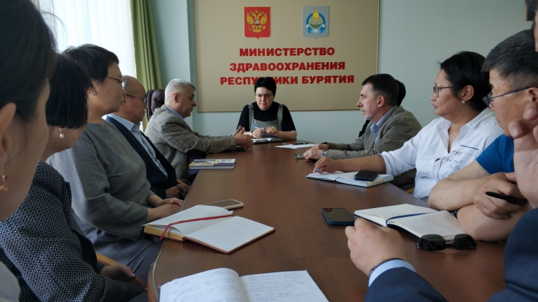 Педиатрический университет забирает на лечение пациента из Бурятии 20