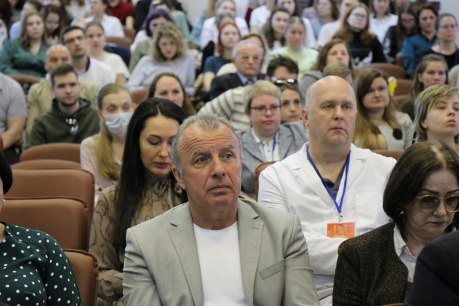 В СПбГПМУ стартовал конгресс «Здоровые дети – будущее страны» 25