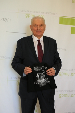 В СПбГПМУ стартовал конгресс «Здоровые дети – будущее страны» 36
