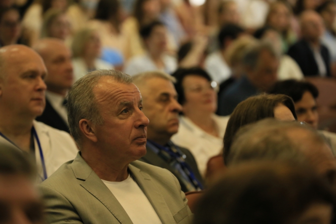 В СПбГПМУ стартовал конгресс «Здоровые дети – будущее страны» 51