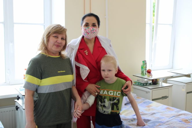 Пациентов Педиатрического университета поздравили с Днём защиты детей 8