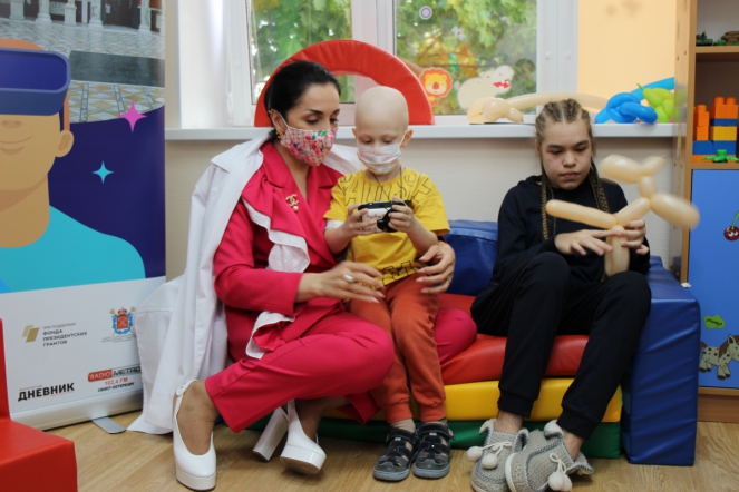 Пациентов Педиатрического университета поздравили с Днём защиты детей 12