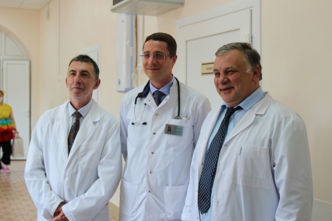 Пациентов Педиатрического университета поздравили с Днём защиты детей 14