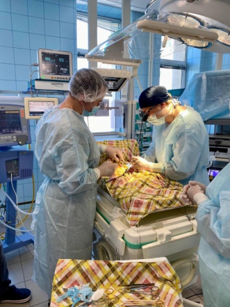 Петербургский кардиохирург успешно прооперировал ребёнка в Твери 2