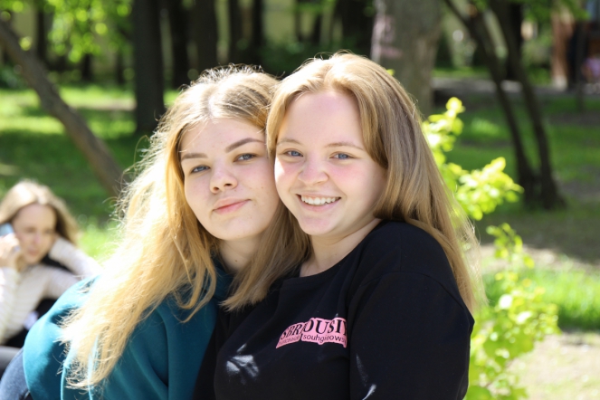 Студентки из ДНР: «Детей Донбасса лишили детства»