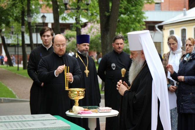 Митрополит Варсонофий освятил мемориальные доски в память о медиках, отдавших жизни за Отечество 2