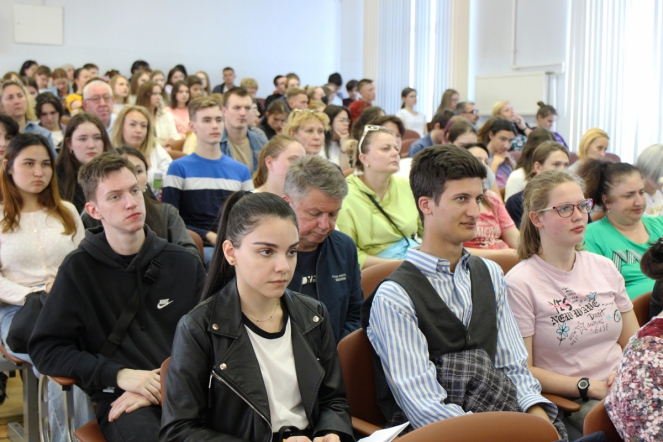 В Педиатрическом университете состоялся день открытых дверей 11