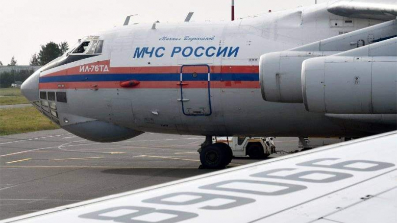 Спецборт МЧС доставил в Санкт-Петербург девочку из Донецка