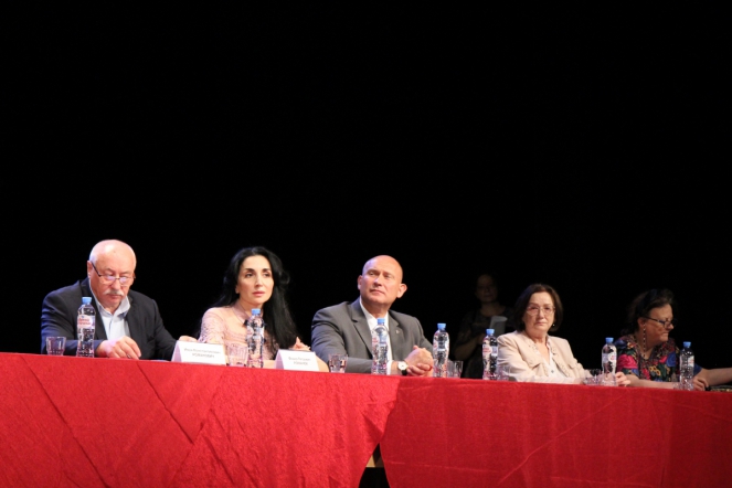 Вручение дипломов: фоторепортаж 9