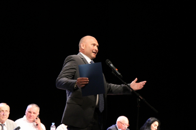 Вручение дипломов: фоторепортаж 33