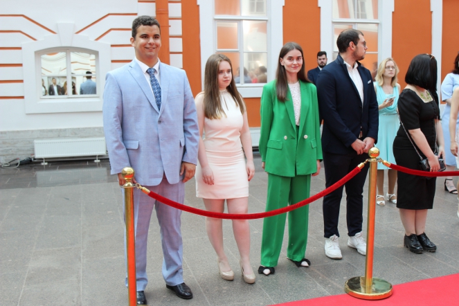 Студентка Педиатрического университета в числе лучших выпускников Петербурга 3