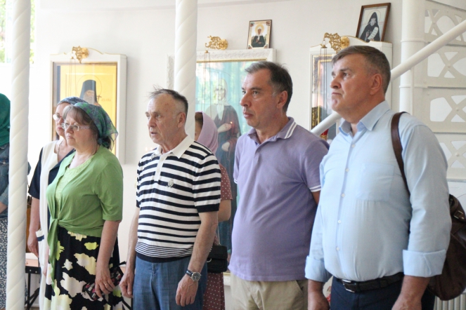 В храме при СПбГПМУ отслужили молебен за здравие детей 3