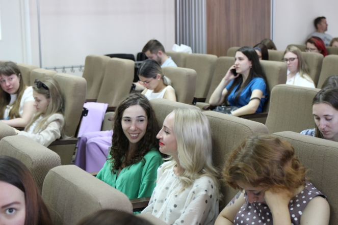 Ординаторы Педиатрического университета получили долгожданные дипломы 2