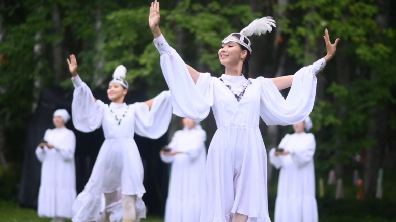 Ректору СПбГПМУ объявили благодарность на празднике Ысыах