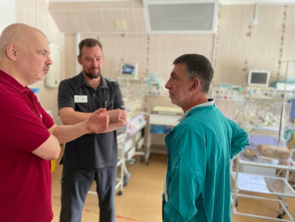 Не проверящие, а партнеры: специалисты СПбГПМУ помогают улучшать качество оказания помощи детям Тюмени 6