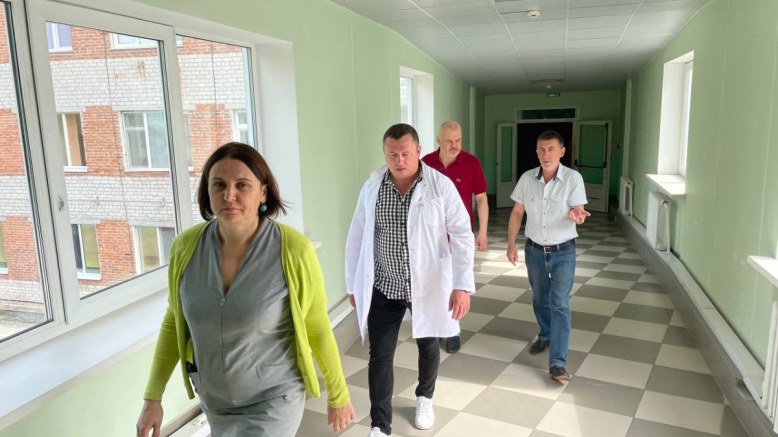 Не проверящие, а партнеры: специалисты СПбГПМУ помогают улучшать качество оказания помощи детям Тюмени 13