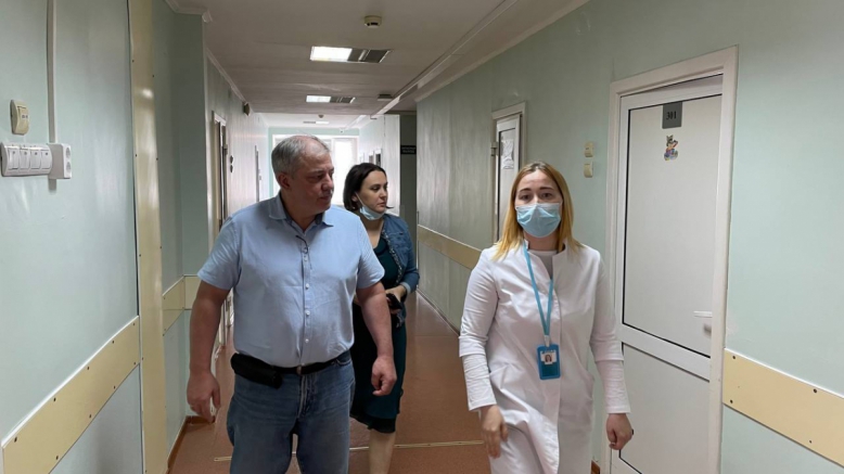 Не проверящие, а партнеры: специалисты СПбГПМУ помогают улучшать качество оказания помощи детям Тюмени 38