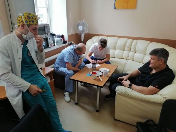 Годовалому ребёнку восстановили кисть руки и пальцы