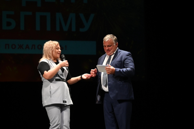 В Педиатрическом университете прошёл день первокурсника 17