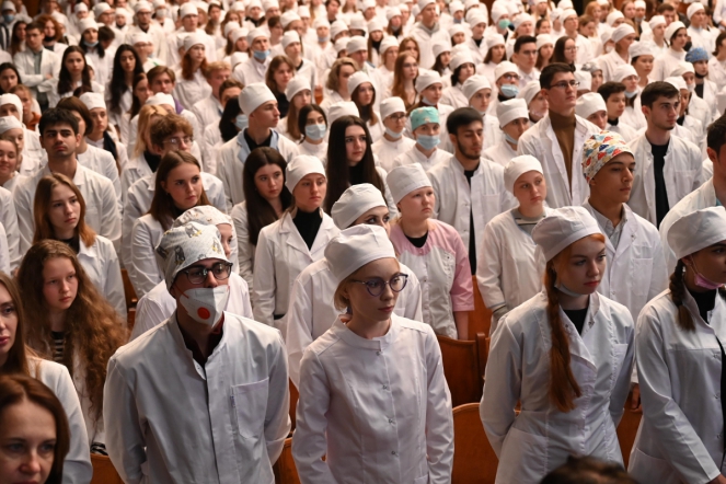 В Педиатрическом университете прошёл день первокурсника 20