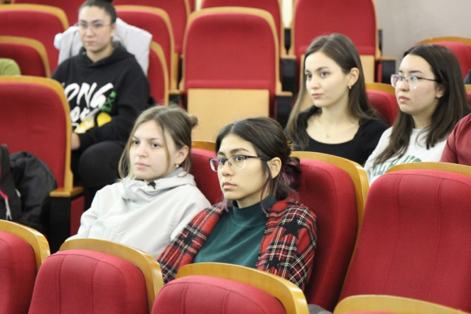 35 студентов из Узбекистана начали учебу в СПбГПМУ 3