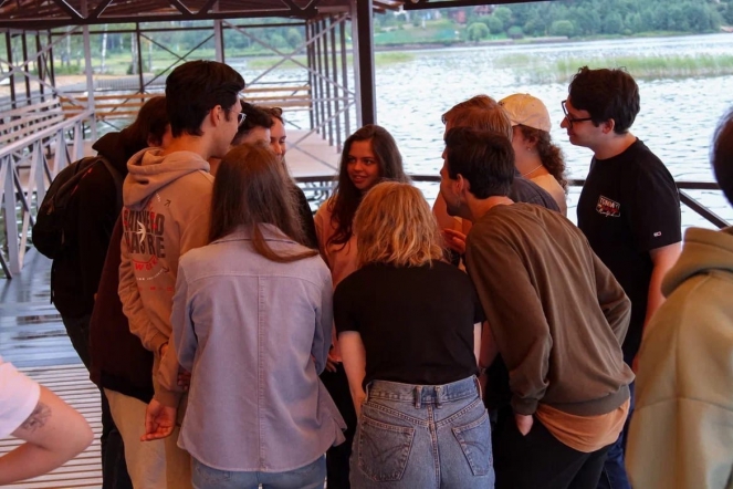 Активисты проекта «Школа кураторов» помогают студентам-первокурсникам 2