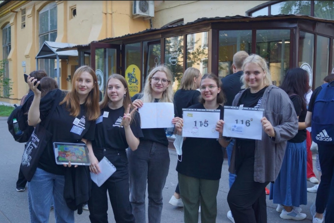 Активисты проекта «Школа кураторов» помогают студентам-первокурсникам 5