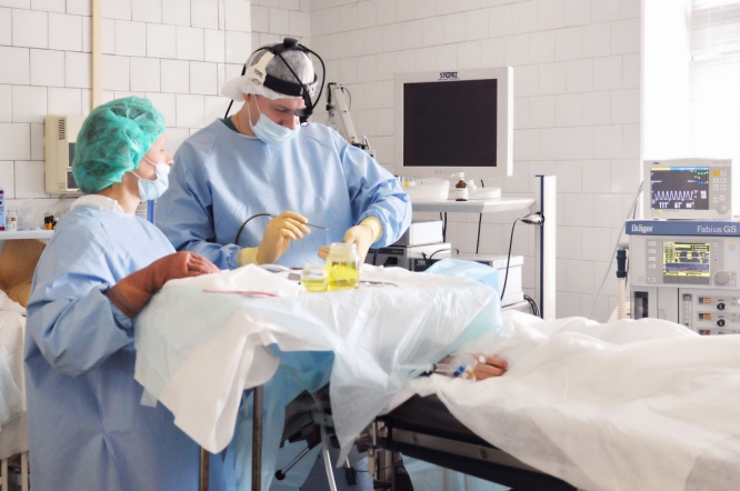 Врачи Педиатрического университета научили дышать пациентку из Сахалинской области