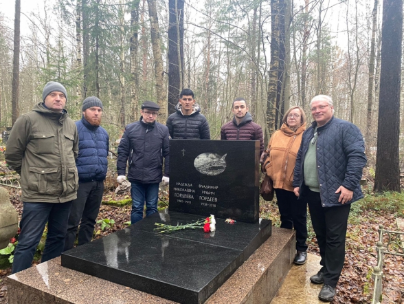 Сотрудники и студенты Педиатрического университета привели в порядок могилы академика Тура и профессора Гордеева 1