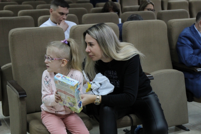 В Педиатрическом университете состоялась конференция, посвящённая международному дню недоношенных детей 32