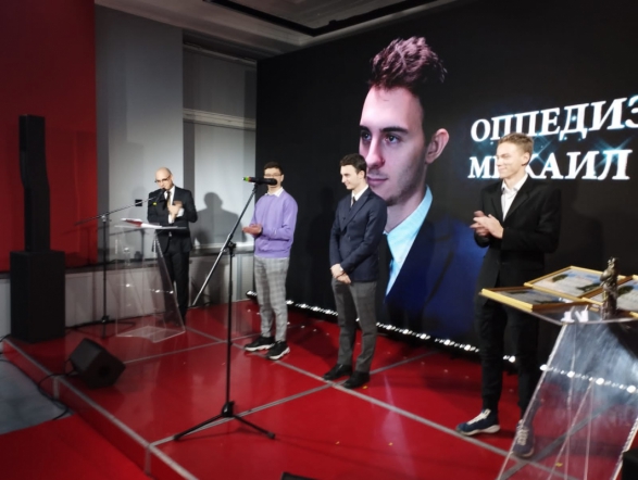 Учащийся Педиатрического университета стал победителем конкурса «Студент года» в номинации «Лучший в научном и техническом творчестве» 4