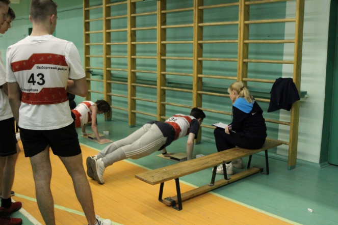 Студенты Педиатрического университета сдали нормативы Всероссийского физкультурно-спортивного комплекса «Готов к труду и обороне» 12