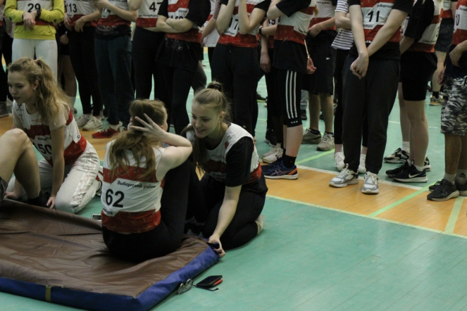 Студенты Педиатрического университета сдали нормативы Всероссийского физкультурно-спортивного комплекса «Готов к труду и обороне» 40