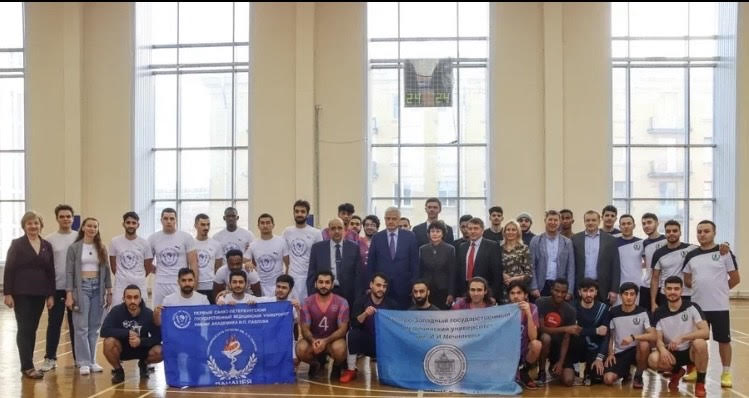 Команда СПбГПМУ - серебряный призер турнира по мини-футболу среди иностранных обучающихся 2