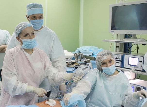 1 канал: В Петербурге врачи Педиатрического университета прооперировали еще не родившегося ребенка