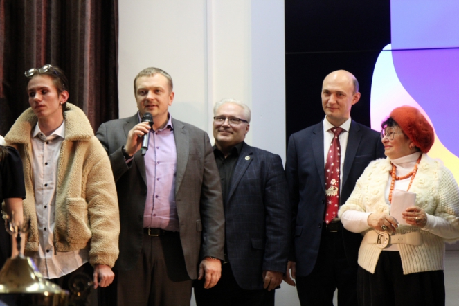 Мы начинаем КВН: В СПбГПМУ прошли юбилейные игры на Кубок Ректора 43