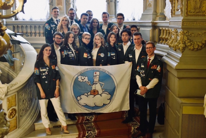 Отряд Педиатрического университета «Лечу» стал лучшим студенческим медицинским отрядом города