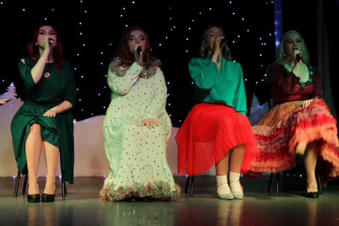 В «Гиппократе» прошло новогоднее шоу 43