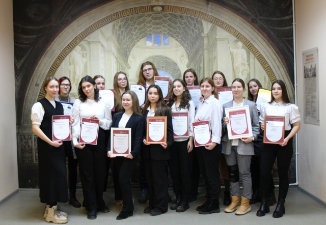 Студенты СПбГПМУ заняли весь пьедестал почета на олимпиаде по истории России