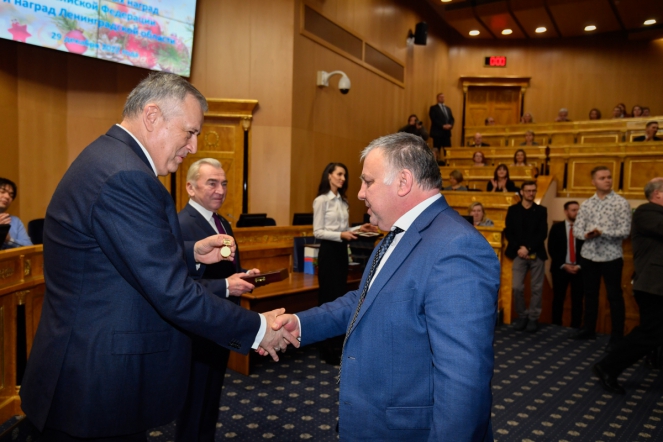 Ректор Педиатрического университета получил награду за вклад в развитие Ленинградской области