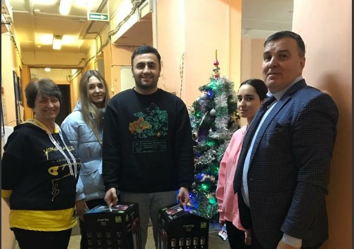 Студенты отметили Новый год в общежитиях университета 3