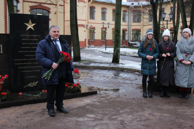 В Педиатрическом университете прошёл митинг, посвящённый 80-летию прорыва блокады Ленинграда 2