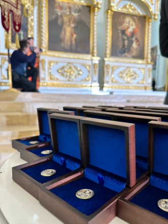 В Смольном соборе прошла литургия в честь Дня российского студенчества 9